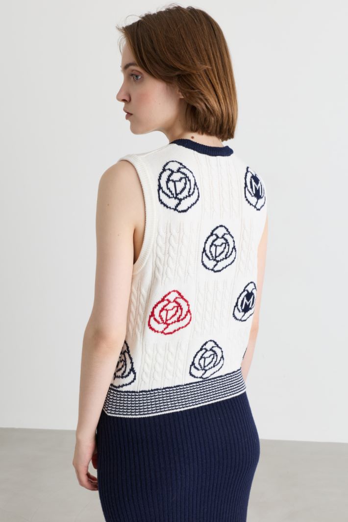 Floral jacquard knitted vest - WHITE RED BLACK - Intrend - 4