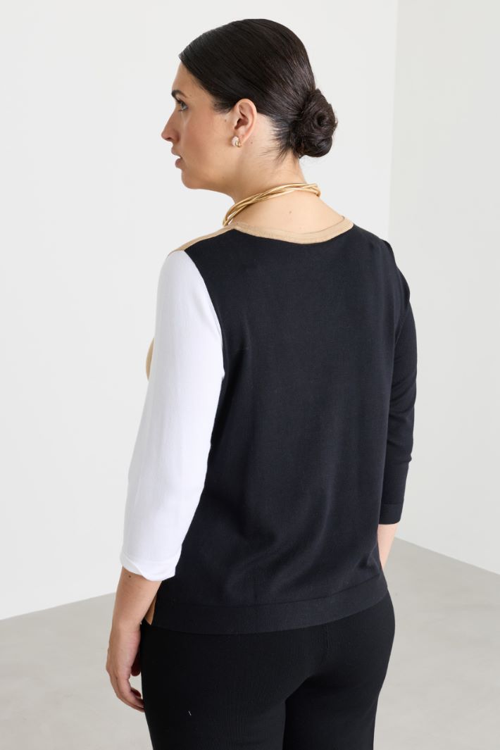 Colour-block jumper - CAMEL BLACK WHITE - Intrend - 4