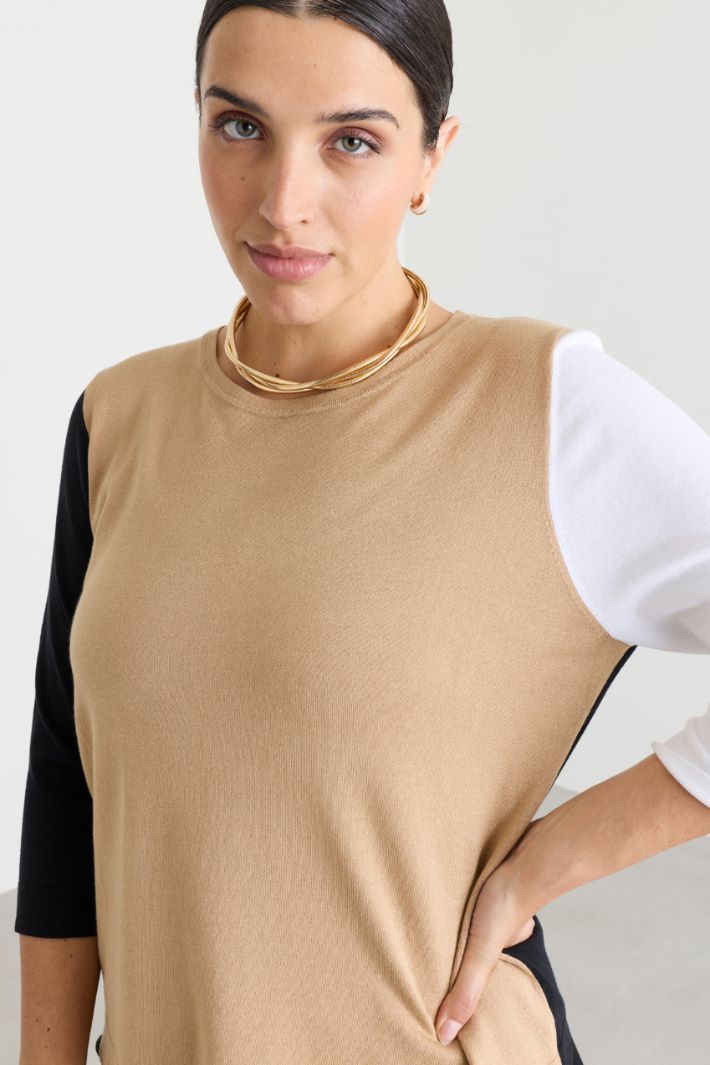Colour-block jumper - CAMEL BLACK WHITE - Intrend - 3