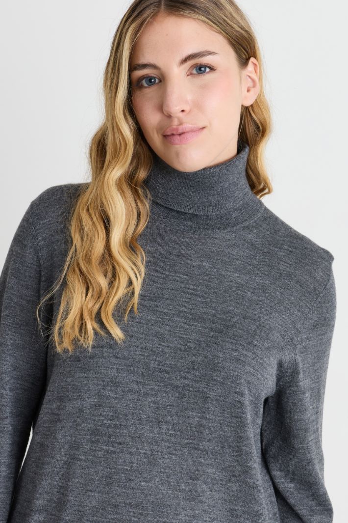 Rollkragenpullover mit gerippten Abschlüssen - GRAU - Intrend - 3