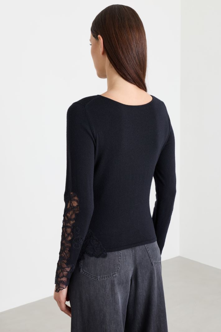 Lace-Trim Fitted Jumper - BLACK - Intrend - 4