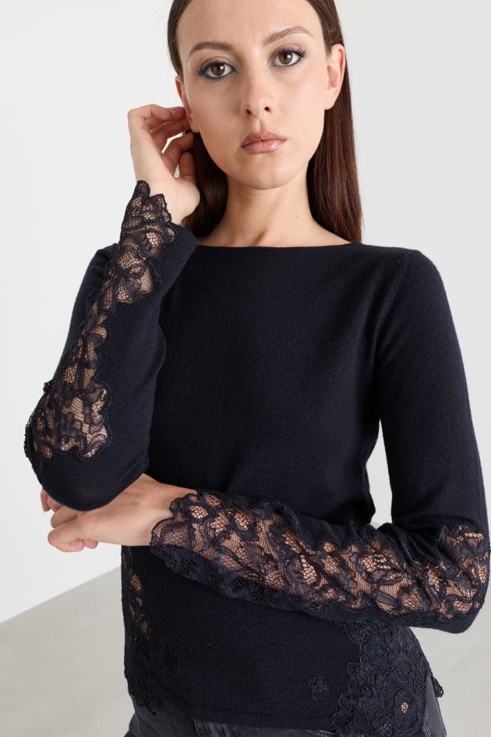 Lace-Trim Fitted Jumper - BLACK - Intrend - 3