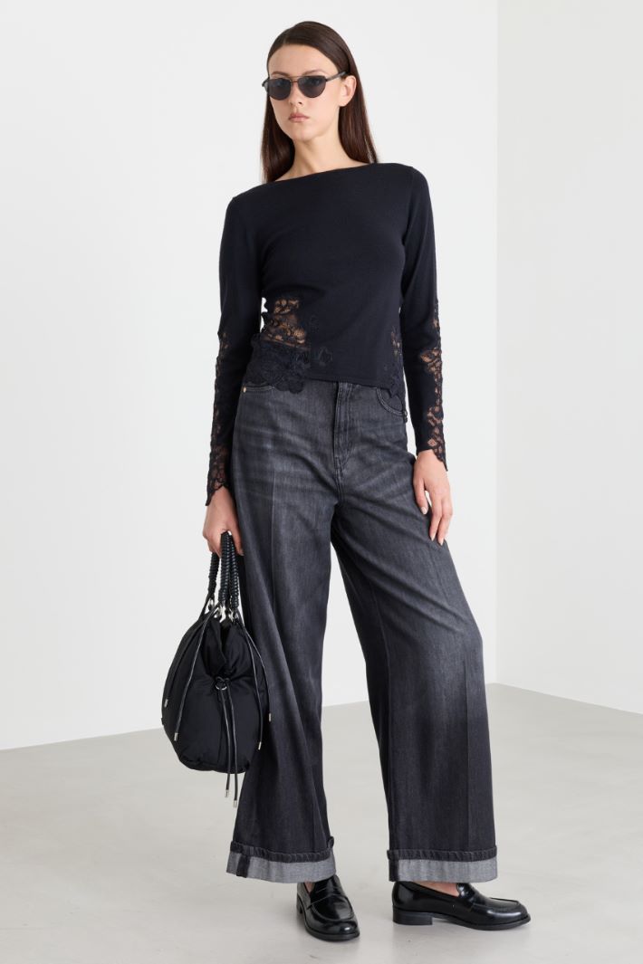 Lace-Trim Fitted Jumper - BLACK - Intrend