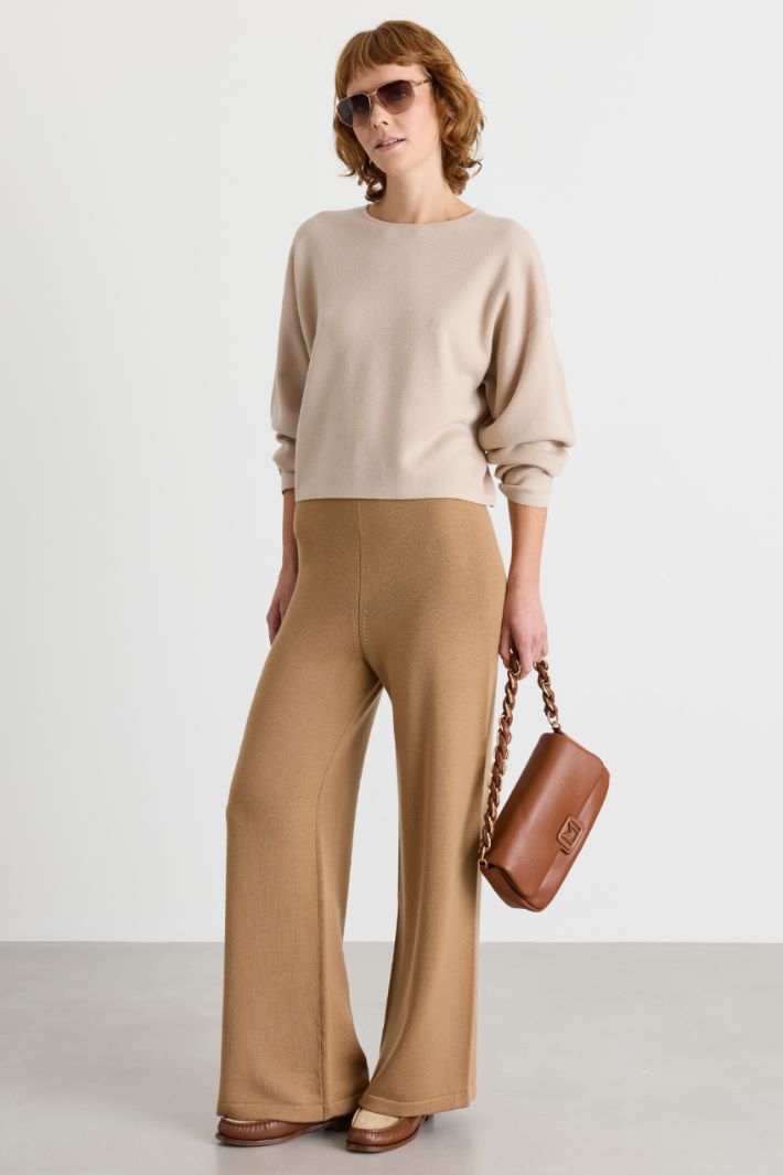 Maglia a spalla scesa - BEIGE - Intrend