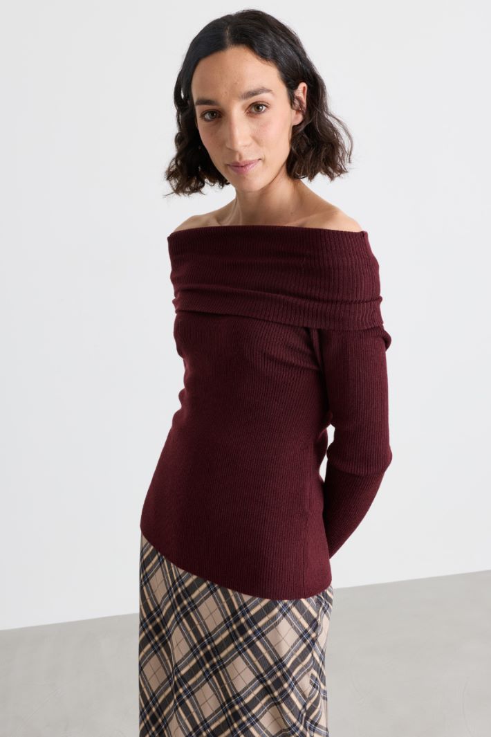 Slim-fit cowl neck jumper - BORDEAUX - Intrend - 2