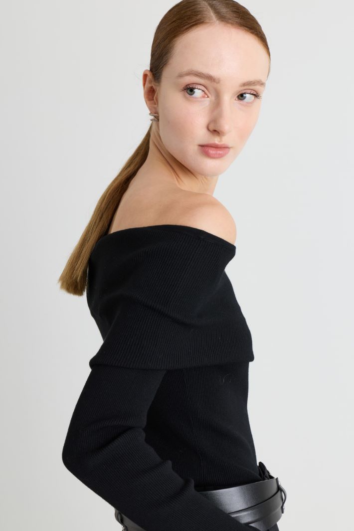 Cowl neck top - BLACK - Intrend - 3