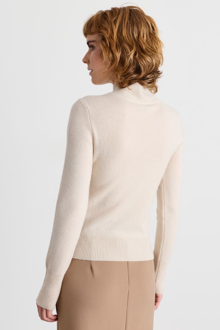 Enganliegender Rollkragenpullover - ELFENBEIN - Intrend - 4