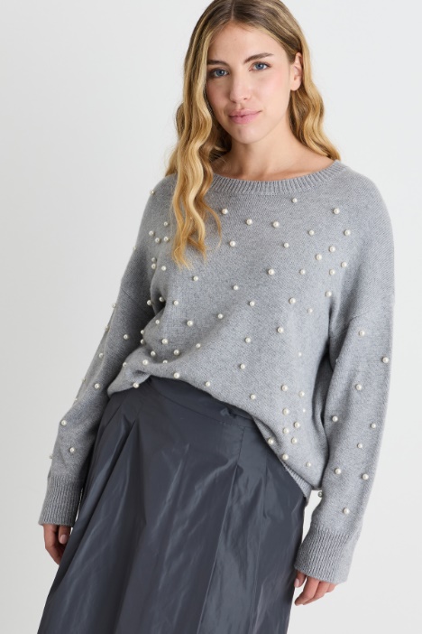 Pearl-embellished jumper - Intrend