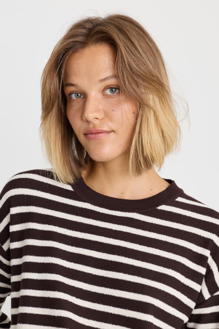 Gestreifter Bouclé-Pullover - BRAUN - Intrend - 3