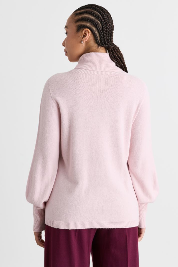Schmal geschnittener Rollkragenpullover - ROSA - Intrend - 4