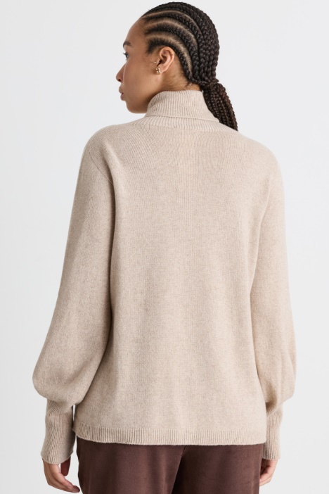 Maglia dolcevita semiaderente