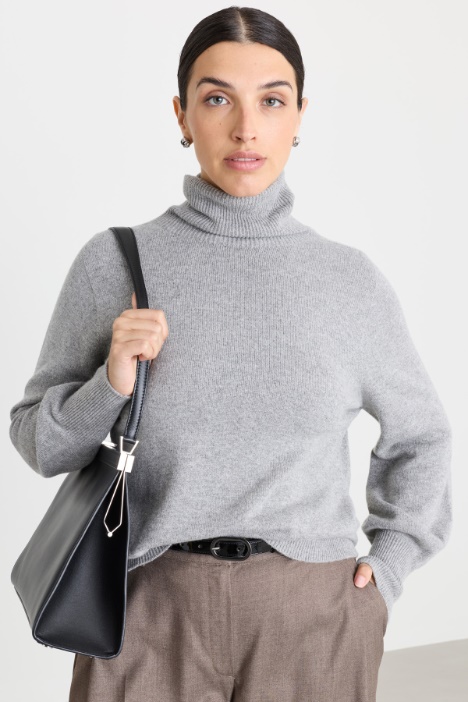 Semi-fitted polo neck jumper - Intrend