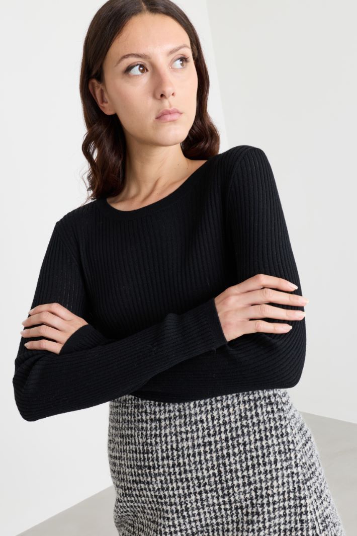 Slim-fit ribbed jumper - BLACK - Intrend - 3