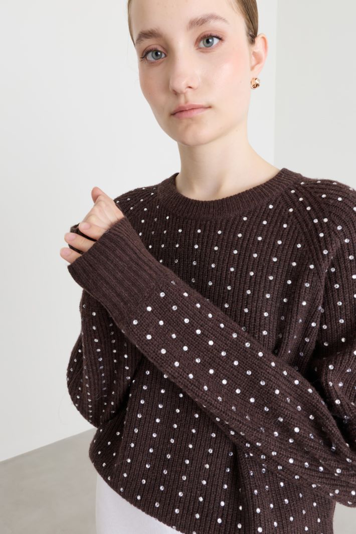 Rhinestone Jumper - BROWN - Intrend - 3