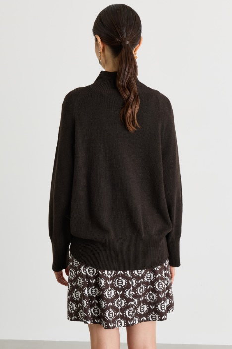 Maglia dolcevita oversize in misto lana