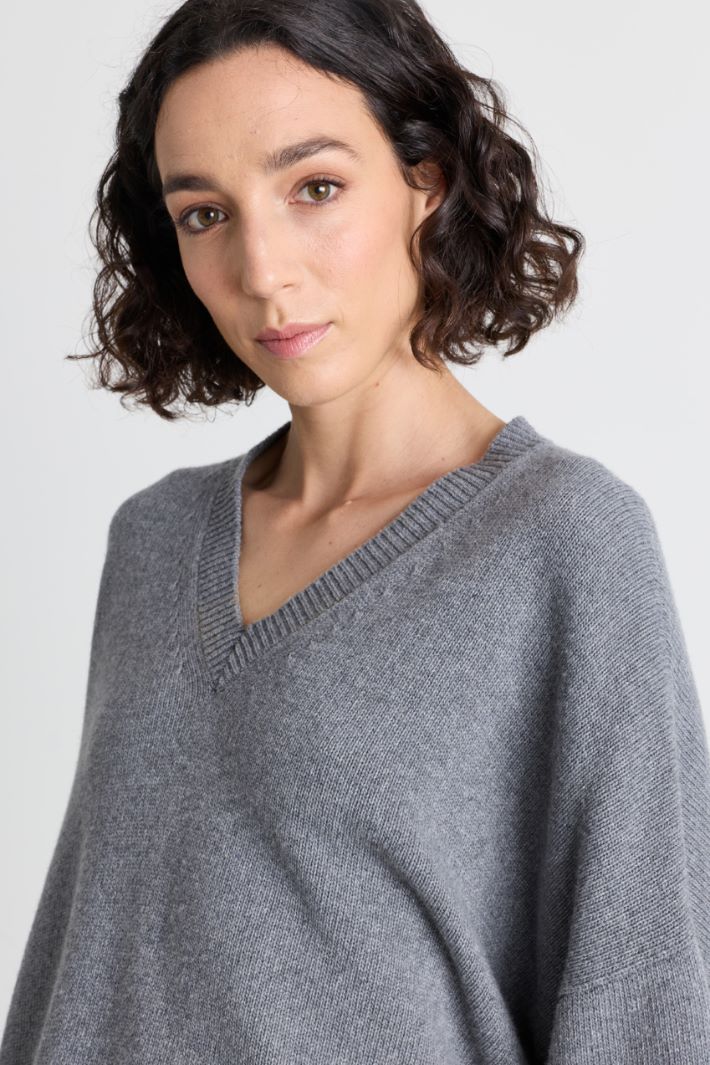 Oversized Jumper with Dropped Shoulders - GREY - Intrend - 3