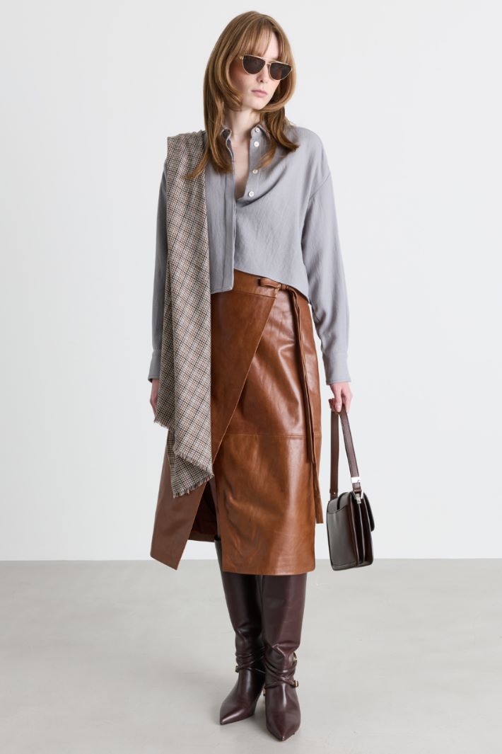 Slight-sheen wrap skirt - BROWN - Intrend
