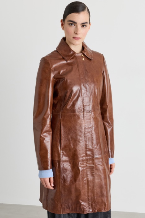 Cappotto con zip nascosta
