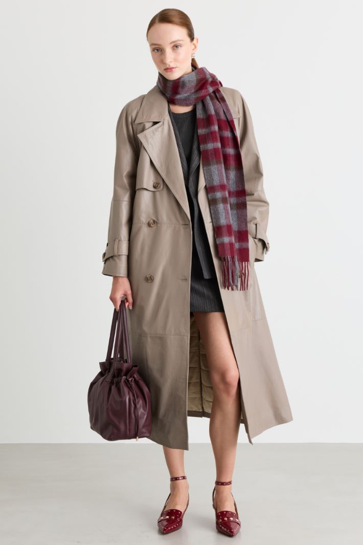 Trench ligeramente acolchado - GRIS - Intrend
