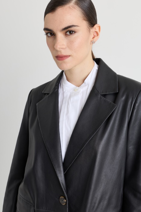 Blazer in pelle con bottone singolo