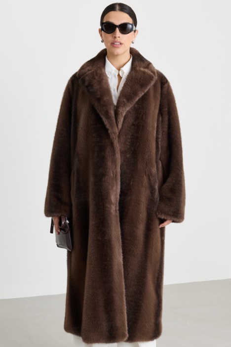 Cappotto lungo in tessuto morbido e caldo