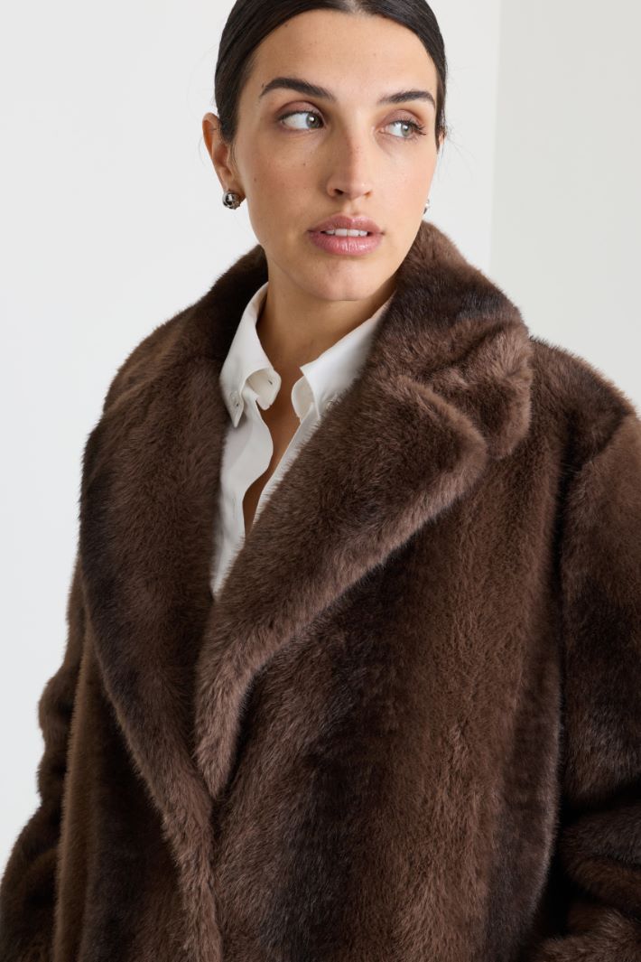 Cappotto lungo in tessuto morbido e caldo - MARRONE - Intrend - 3