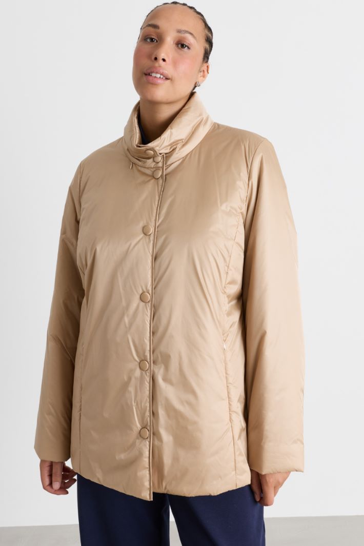 Padded jacket in water-repellent iridescent canvas - CAMEL - Intrend - 2
