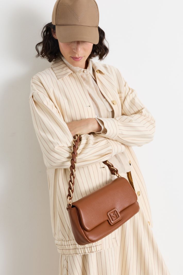 Woven handle bag - BROWN - Intrend - 5