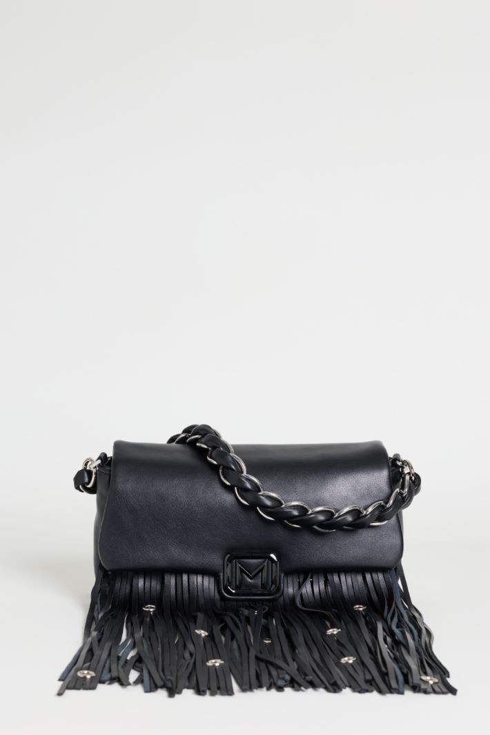 Fringe and Eyelet Bag - BLACK - Intrend