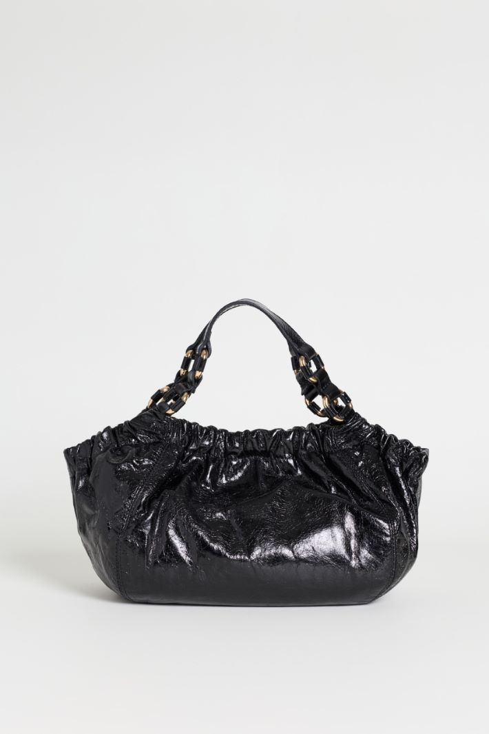 Ruched polished leather bag - BLACK - Intrend