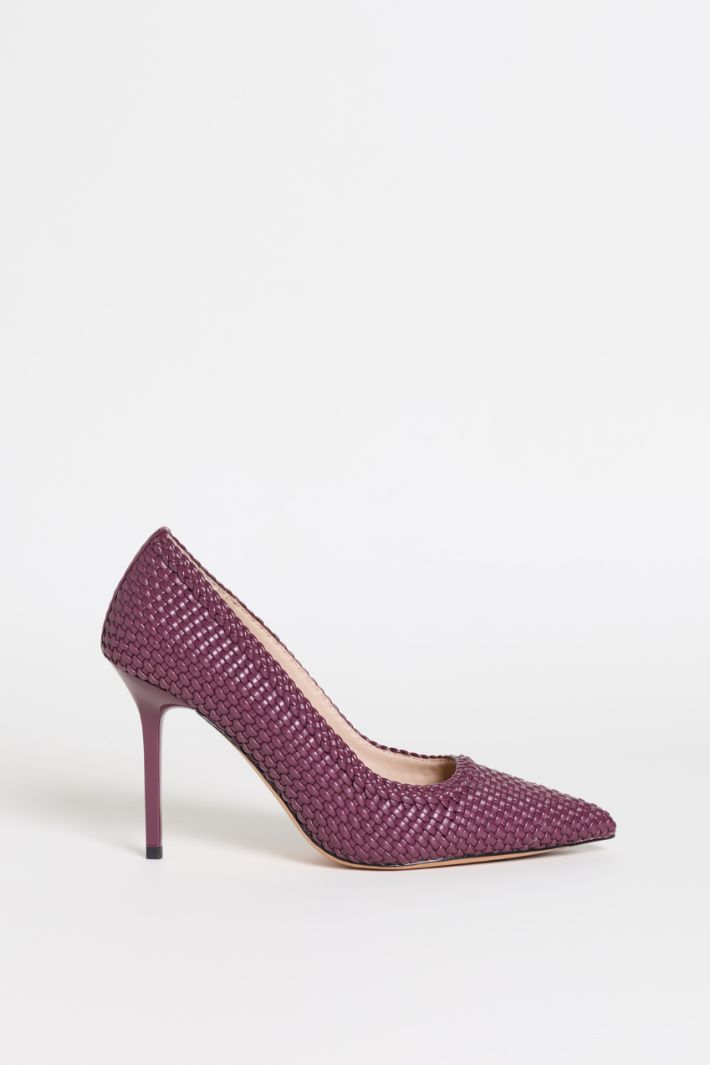 Woven Court Shoes - BROWN - Intrend