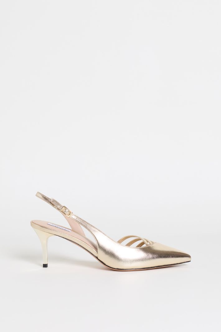 Slingbacks with thin straps - GOLD - Intrend