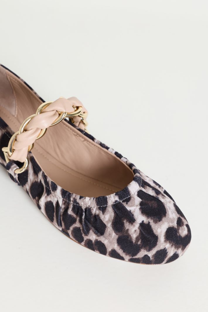 Animal-print ballet pumps with chain strap - ANIMAL - Intrend - 4