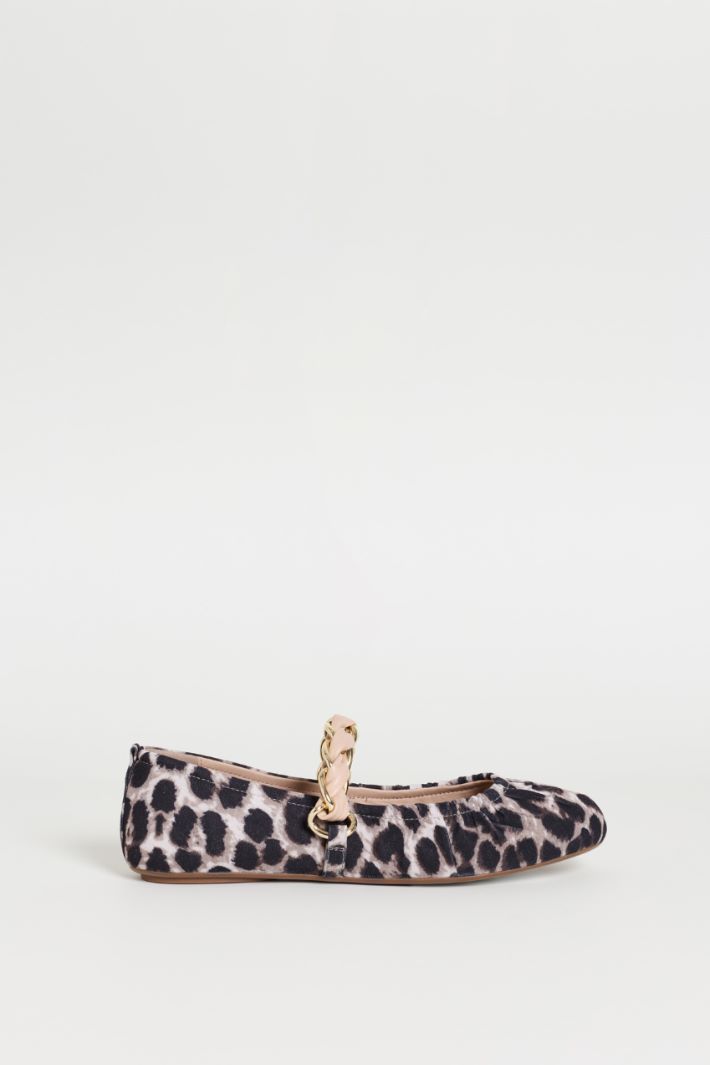 Animal-print ballet pumps with chain strap - ANIMAL - Intrend