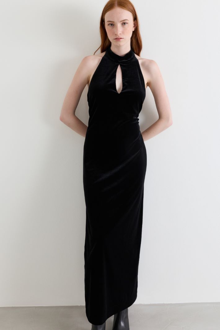 Sleeveless velvet dress - BLACK - Intrend - 2