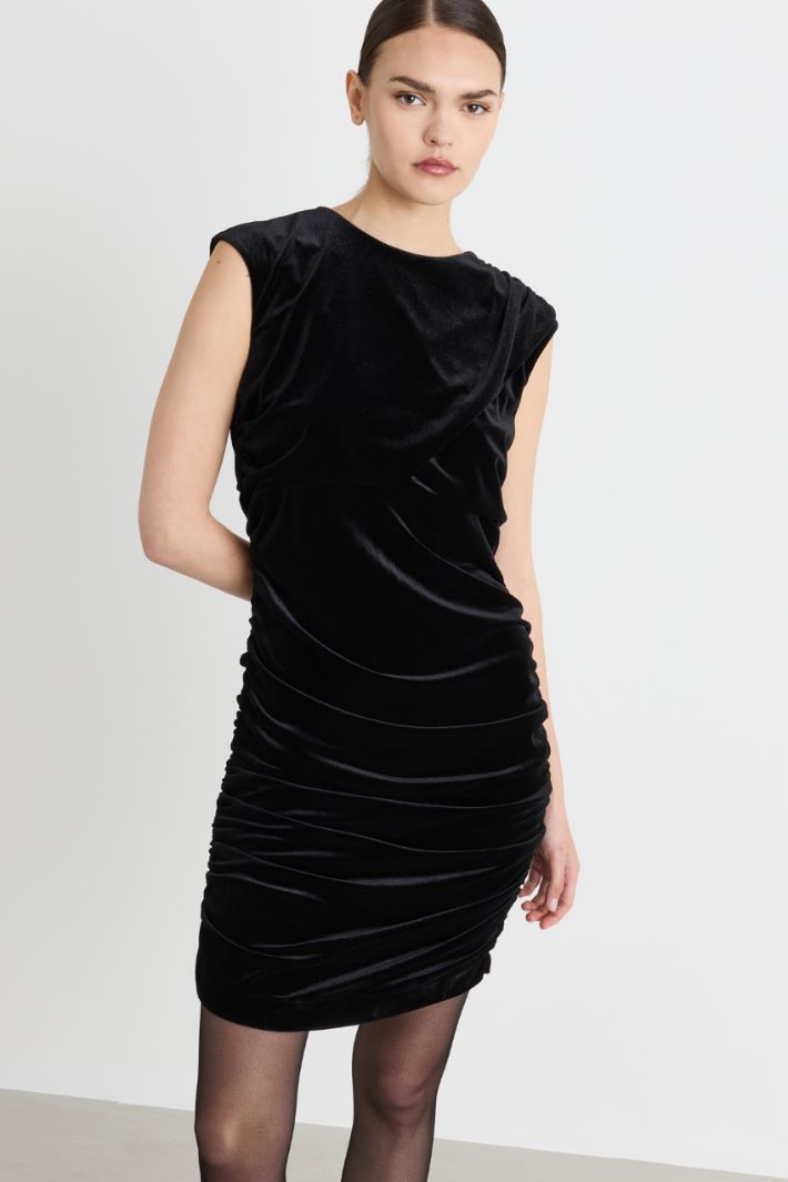 Short Velvet Dress - BLACK - Intrend - 2