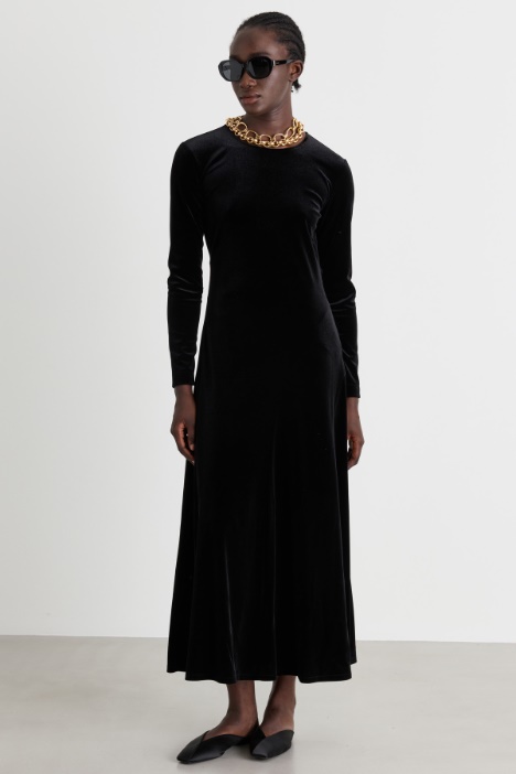 Velvet dress with cut-out back - Intrend