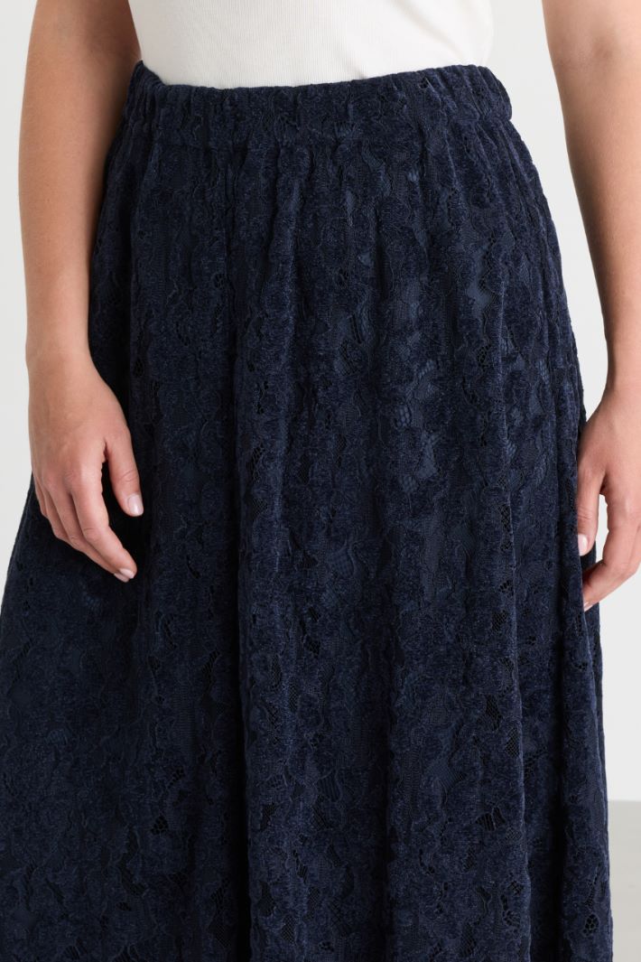 Velvet lace maxi skirt - BLACK - Intrend - 3