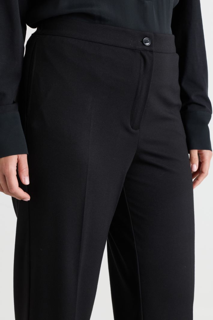 Cropped jersey trousers - BLACK - Intrend - 3