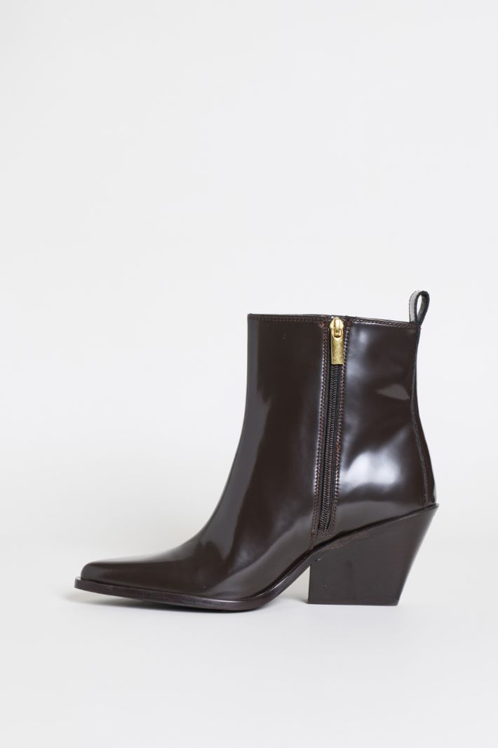 Brushed Leather Western Ankle Boots - BROWN - Intrend - 3