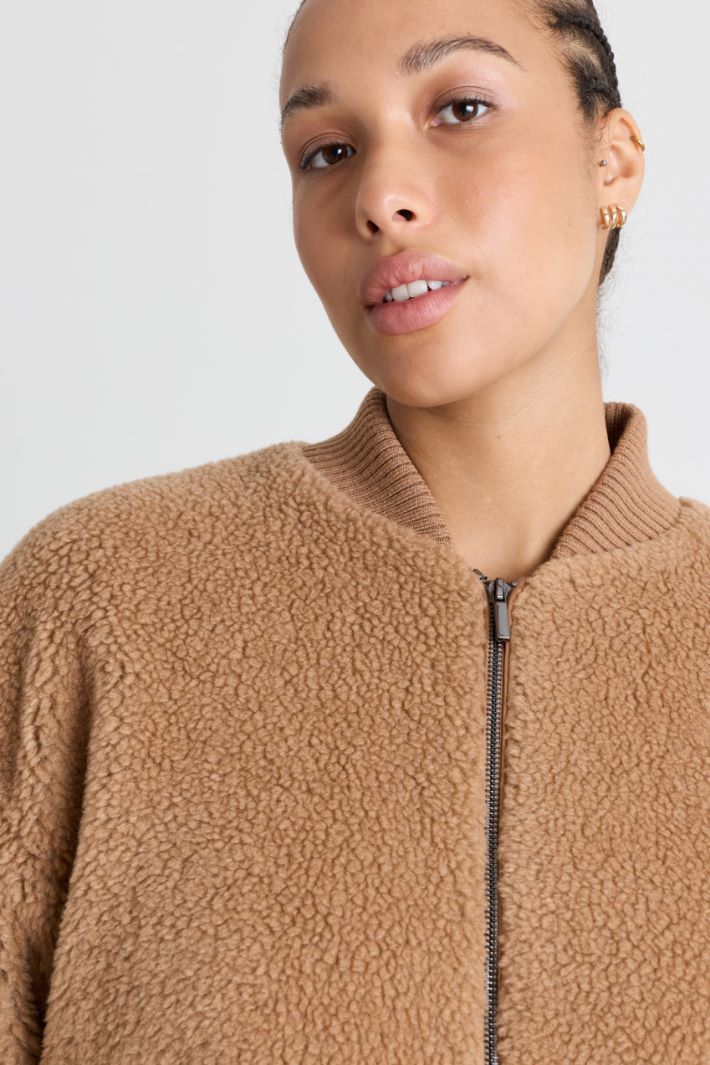 Bomber jacket in soft, warm jersey - CAMEL - Intrend - 3