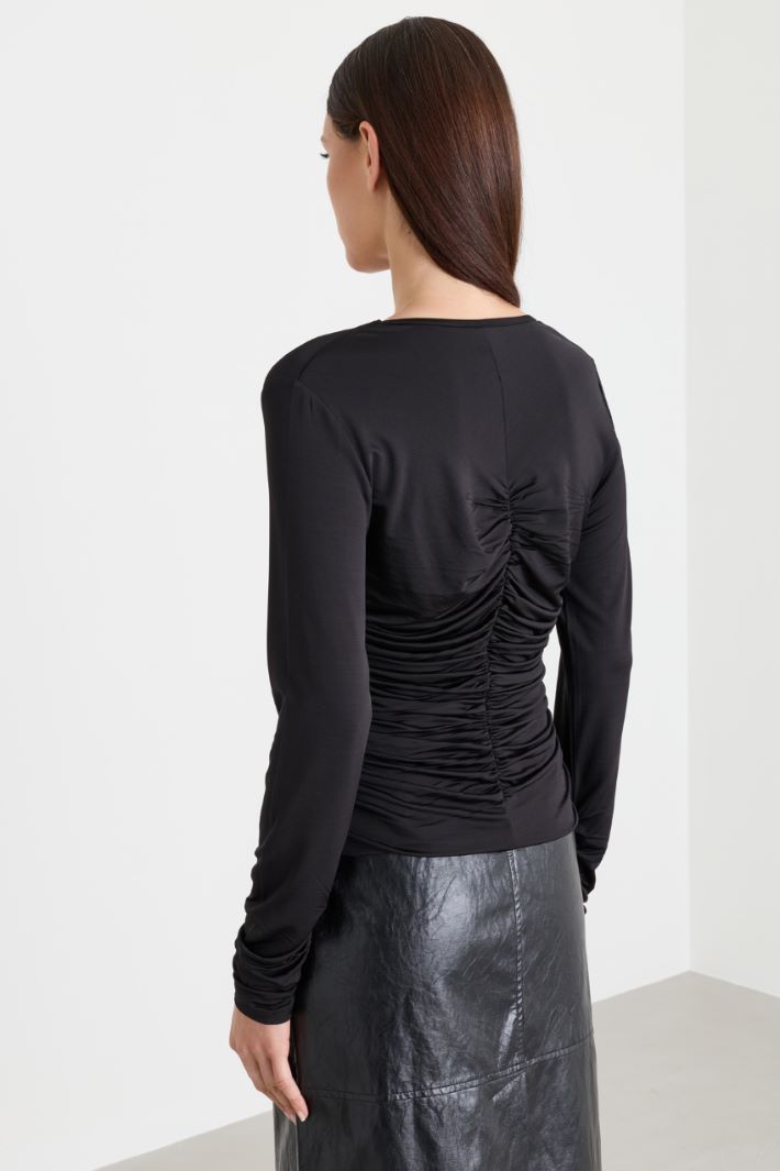 Top con scollo a V - NERO - Intrend - 4