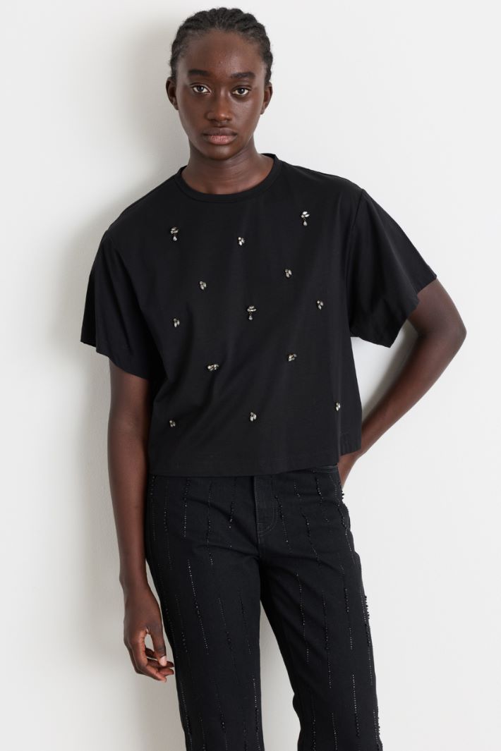 Crystal-embellished crop T-shirt - BLACK - Intrend - 2