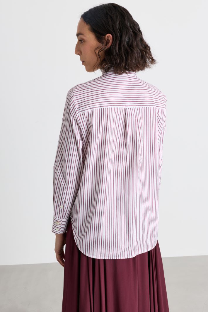 Stretch Shirt with Asymmetric Hem - BORDEAUX - Intrend - 4