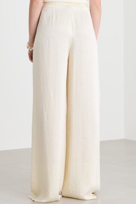 Pantalone in twill crinckle