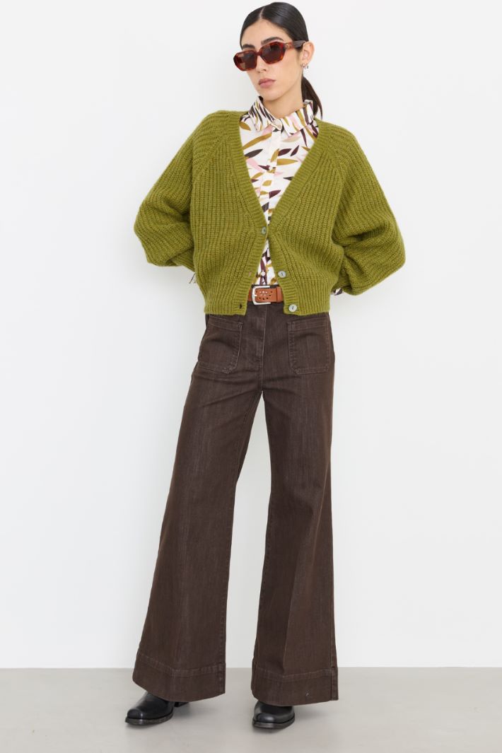 Wide V-neck cardigan - GREEN - Intrend