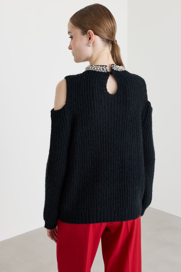 Cut-out jumper - BLACK - Intrend - 4