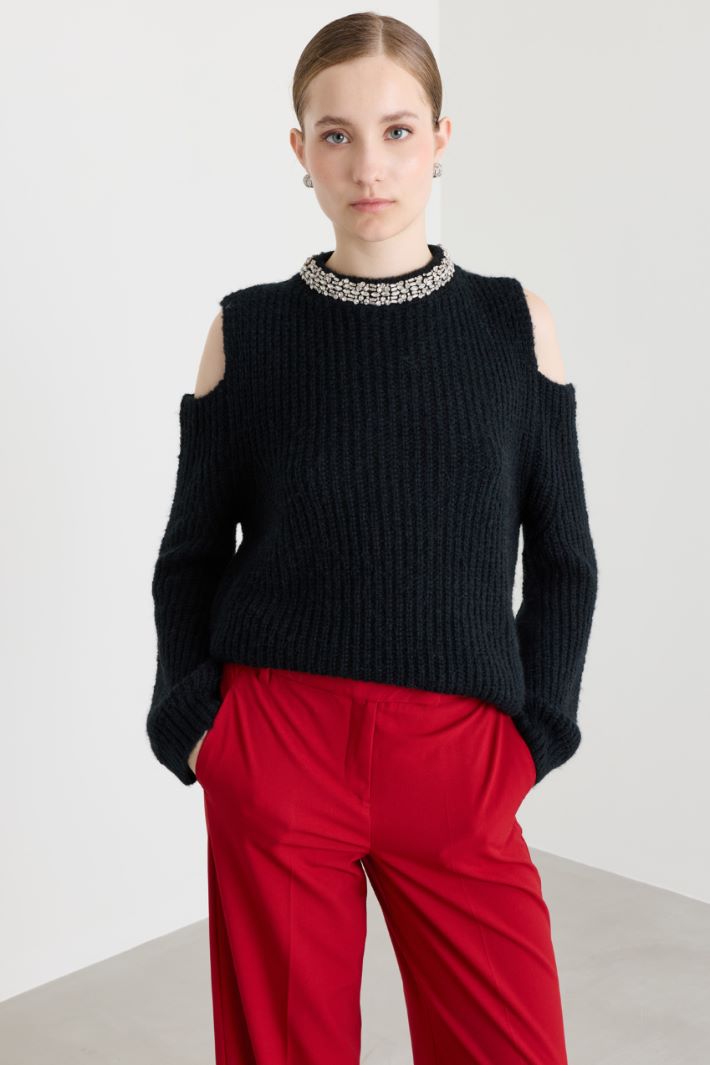 Cut-out jumper - BLACK - Intrend - 2