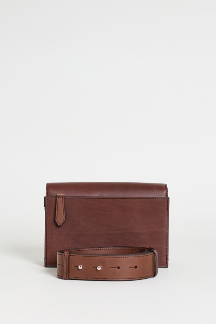 Small leather crossbody bag - BROWN - Intrend - 3