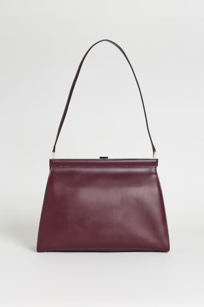 Satin-finish leather bag - BORDEAUX - Intrend - 3